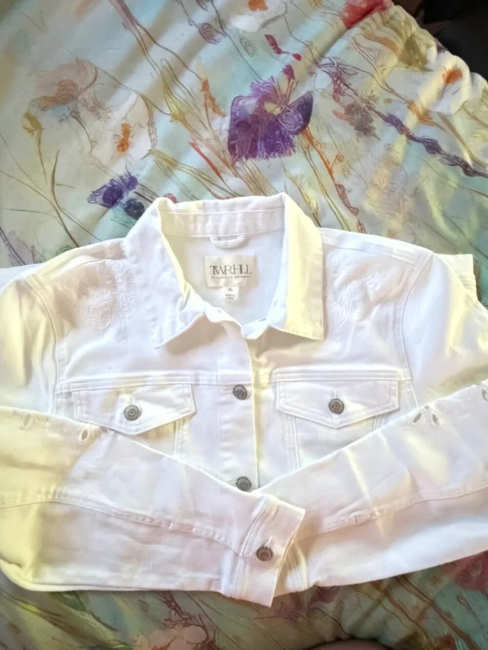 🆕TWRHILL Christie Brinkley White Denim Jacket XL | Embroidered Detail - Picture 6 of 9